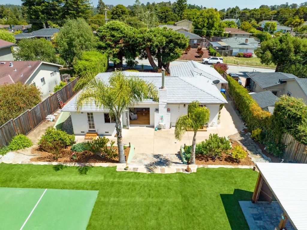Image 4 of property listing at 205 Siesta Drive, Aptos, CA 95003