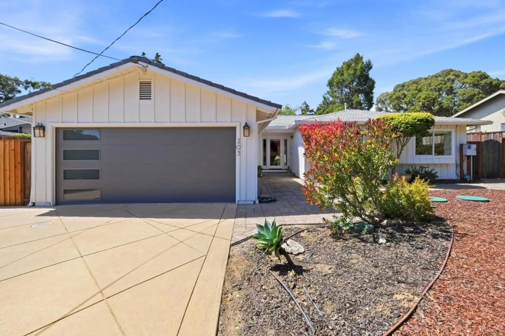 Image 5 of property listing at 205 Siesta Drive, Aptos, CA 95003