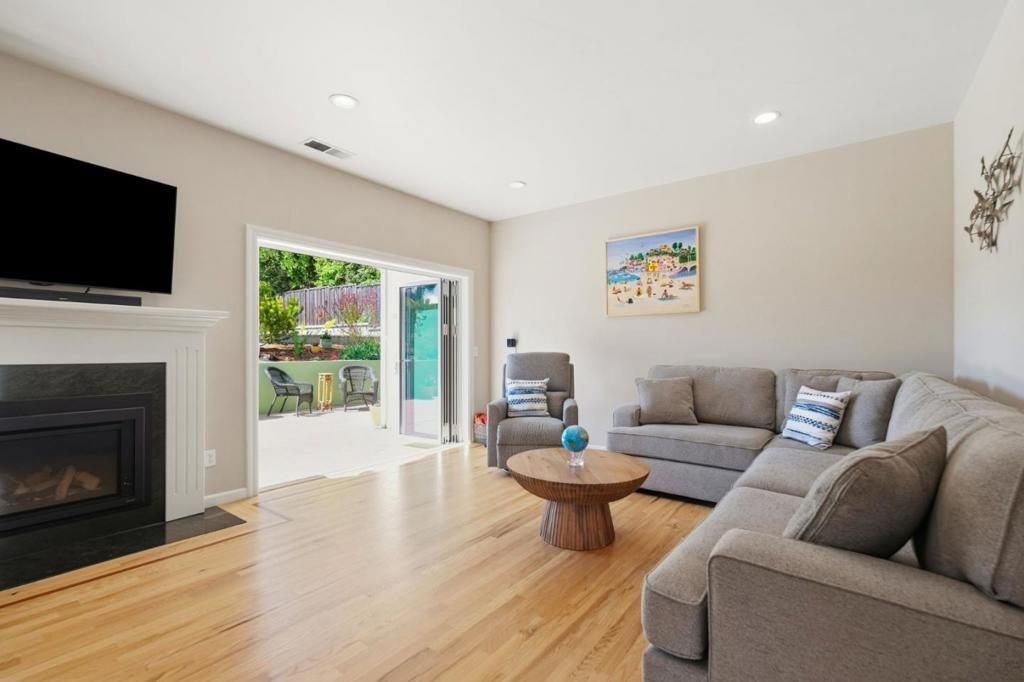 Image 8 of property listing at 205 Siesta Drive, Aptos, CA 95003