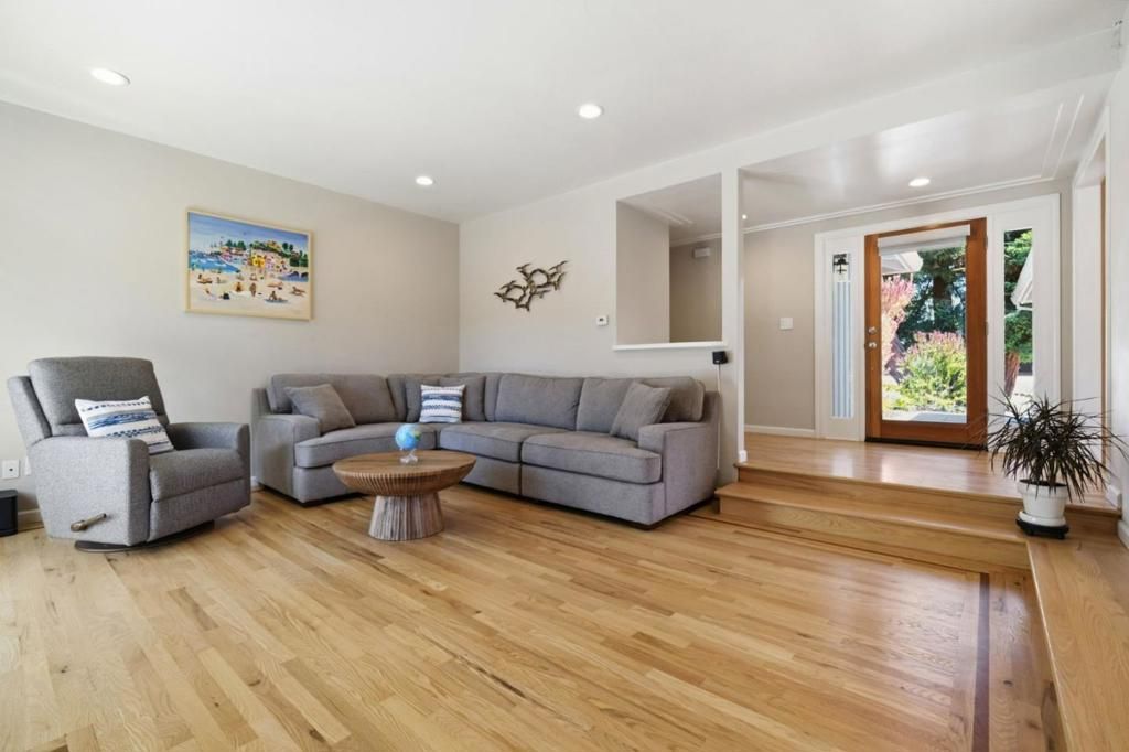 Image 9 of property listing at 205 Siesta Drive, Aptos, CA 95003