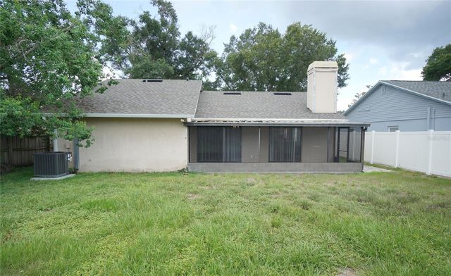 8755 HAMPDEN DRIVE, Tampa, FL 33626