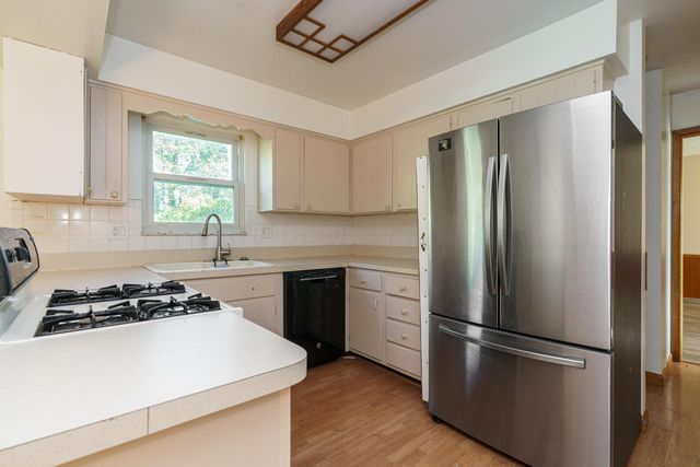 1084 Northfield Place S, Reynoldsburg, OH 43068