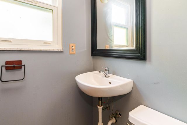 1084 Northfield Place S, Reynoldsburg, OH 43068