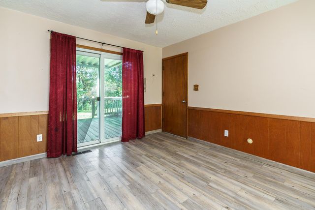 1084 Northfield Place S, Reynoldsburg, OH 43068