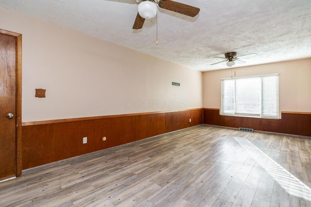 1084 Northfield Place S, Reynoldsburg, OH 43068