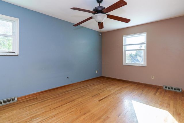 1084 Northfield Place S, Reynoldsburg, OH 43068