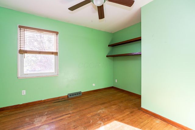 1084 Northfield Place S, Reynoldsburg, OH 43068