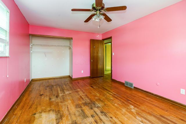 1084 Northfield Place S, Reynoldsburg, OH 43068