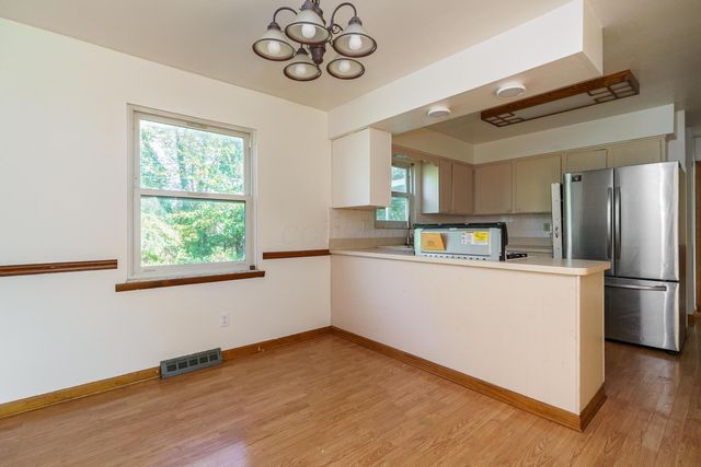 1084 Northfield Place S, Reynoldsburg, OH 43068