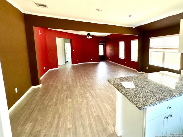 9134 Landa Falls, San Antonio, TX 78254