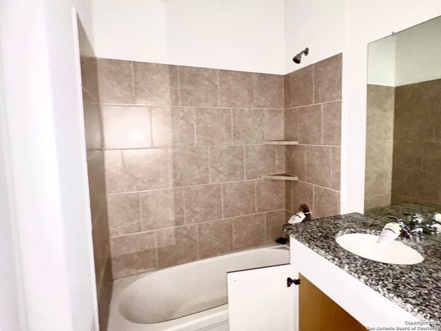 9134 Landa Falls, San Antonio, TX 78254