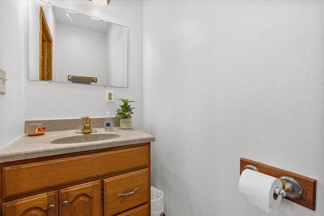 2636 W Hayes AVENUE, Milwaukee, WI 53215