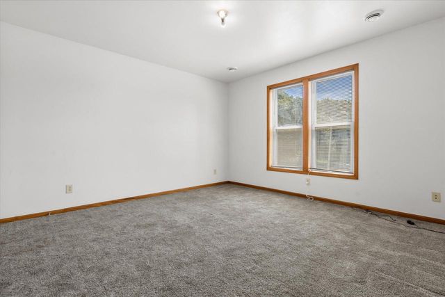 2636 W Hayes AVENUE, Milwaukee, WI 53215