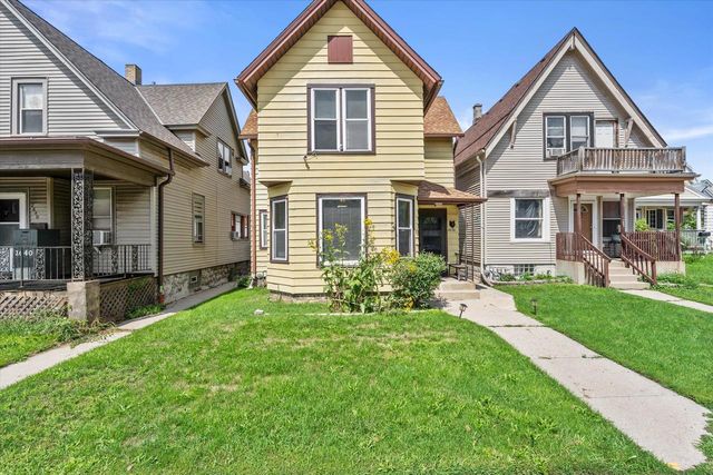 2636 W Hayes AVENUE, Milwaukee, WI 53215