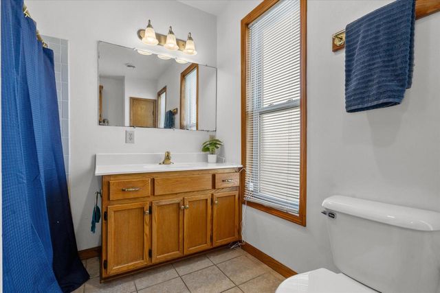 2636 W Hayes AVENUE, Milwaukee, WI 53215