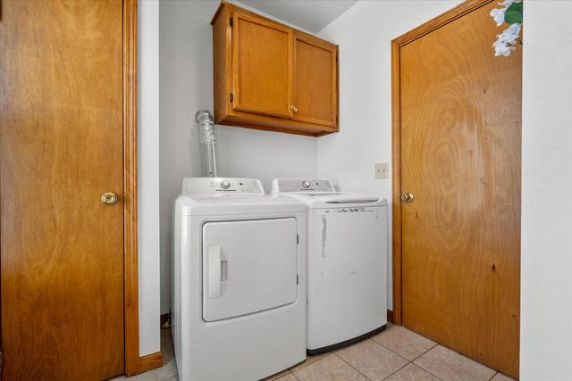 2636 W Hayes AVENUE, Milwaukee, WI 53215