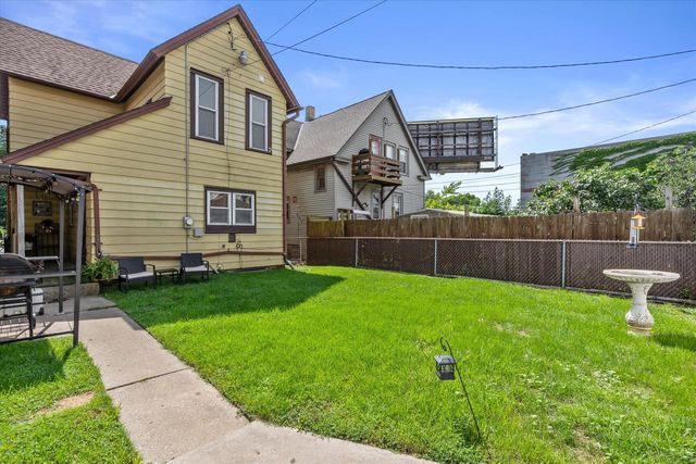 2636 W Hayes AVENUE, Milwaukee, WI 53215