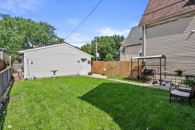 2636 W Hayes AVENUE, Milwaukee, WI 53215