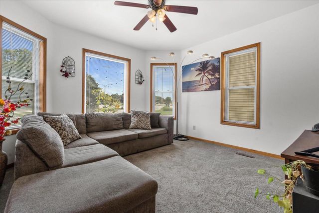 2636 W Hayes AVENUE, Milwaukee, WI 53215
