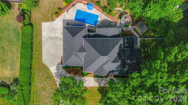 1209 S South Street, Gastonia, NC 28052