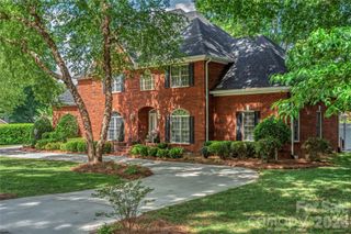 1209 S South Street, Gastonia, NC 28052