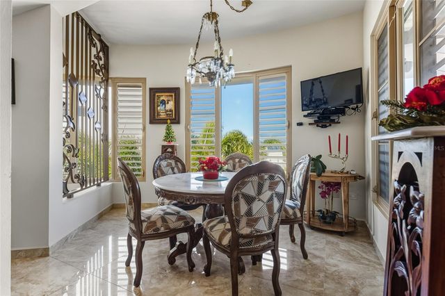 10 URB MIRADOR DEL CIELO, Isabela, PR 00662