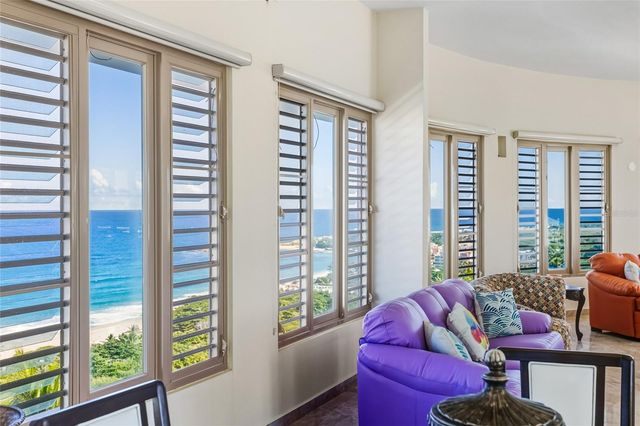10 URB MIRADOR DEL CIELO, Isabela, PR 00662
