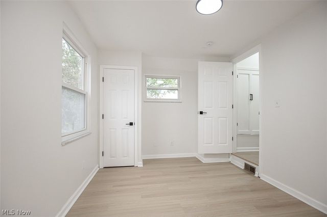 3896 Strandhill Road, Cleveland, OH 44128