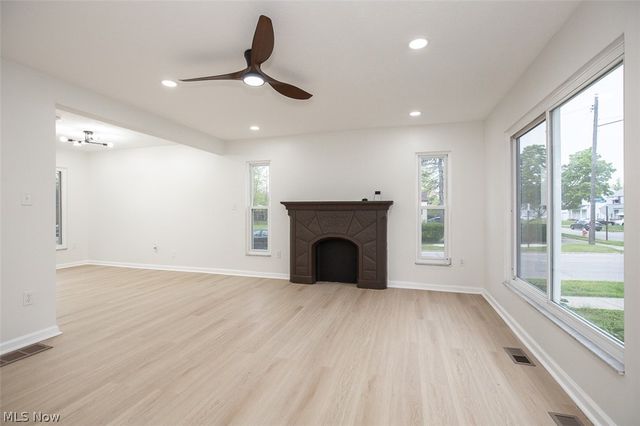 3896 Strandhill Road, Cleveland, OH 44128
