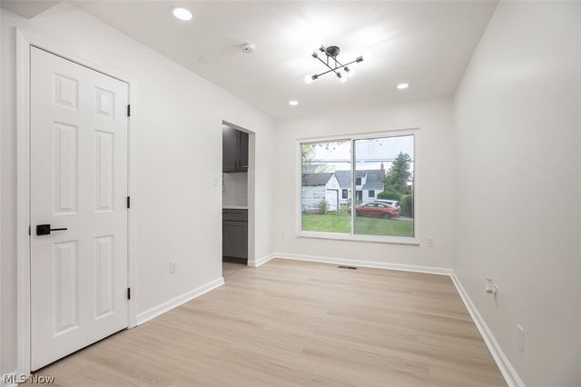 3896 Strandhill Road, Cleveland, OH 44128