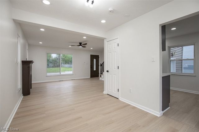 3896 Strandhill Road, Cleveland, OH 44128