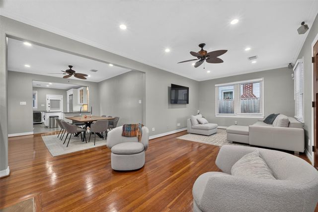 1124 Bomar Street, Houston, TX 77006