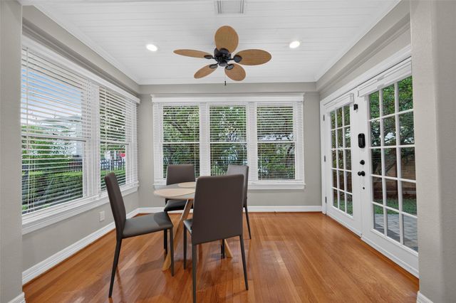 1124 Bomar Street, Houston, TX 77006