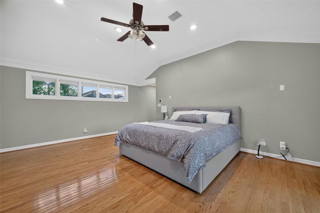 1124 Bomar Street, Houston, TX 77006