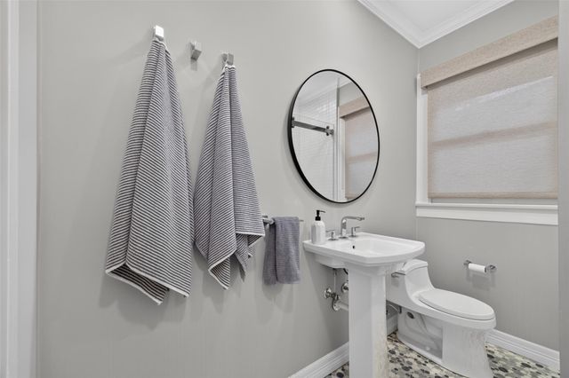 1124 Bomar Street, Houston, TX 77006