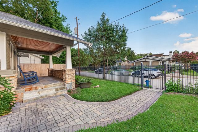 1124 Bomar Street, Houston, TX 77006
