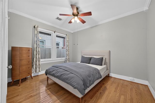 1124 Bomar Street, Houston, TX 77006