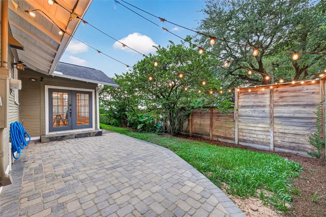 1124 Bomar Street, Houston, TX 77006