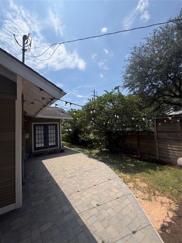 1124 Bomar Street, Houston, TX 77006