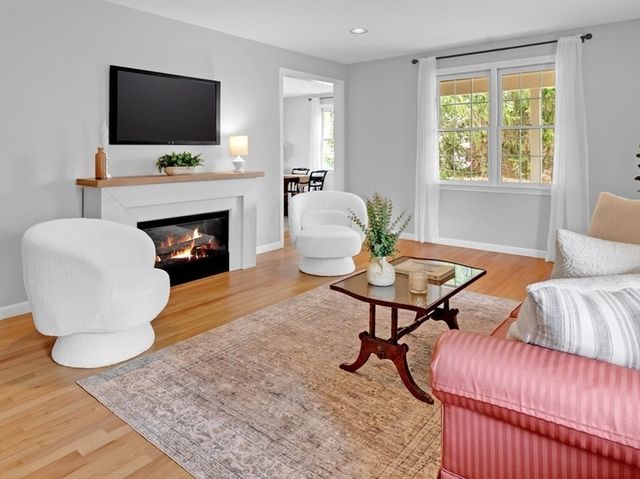 51 Old Cart Rd, Auburn, MA 01501