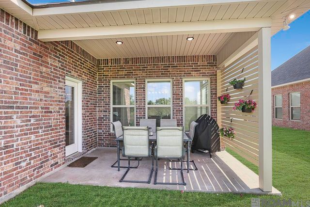 41315 Marsh Ln, Gonzales, LA 70737