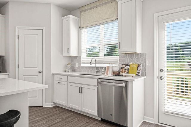 504 Provence Gate Lane, Lawrenceville, GA 30044