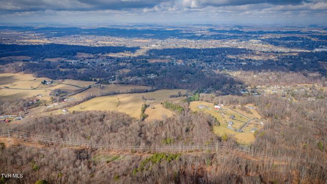 2517 Sinking Creek Road, Johnson City, TN 37604