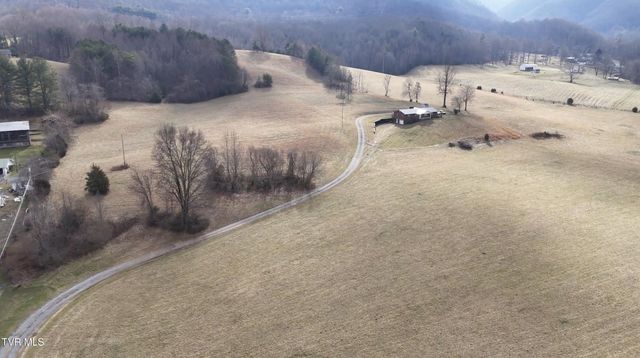 2517 Sinking Creek Road, Johnson City, TN 37604