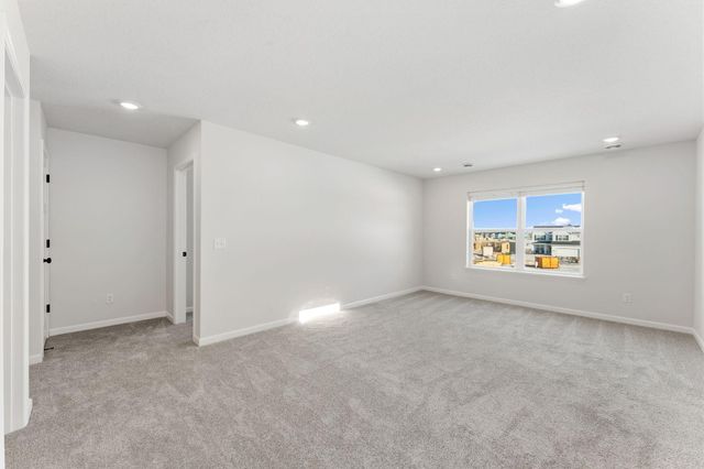 1102 Annagaire Curve, Rosemount, MN 55068