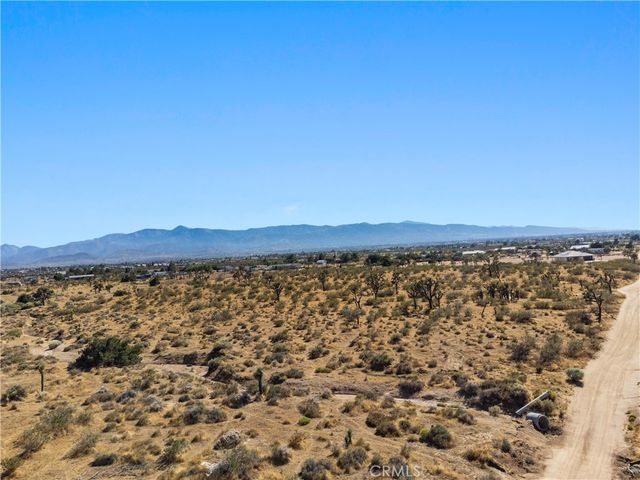 1 Nevada Road, Phelan, CA 92371