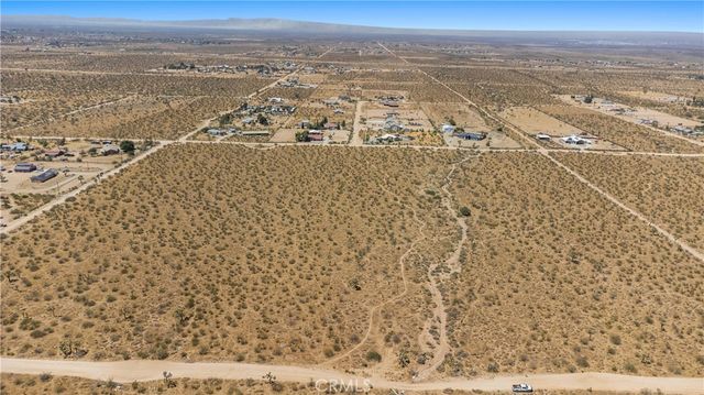 1 Nevada Road, Phelan, CA 92371