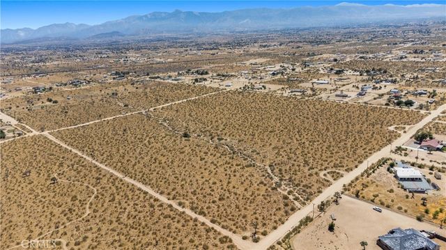 1 Nevada Road, Phelan, CA 92371