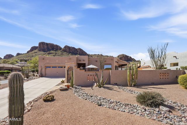 4830 S Strike It Rich Drive, Gold Canyon, AZ 85118