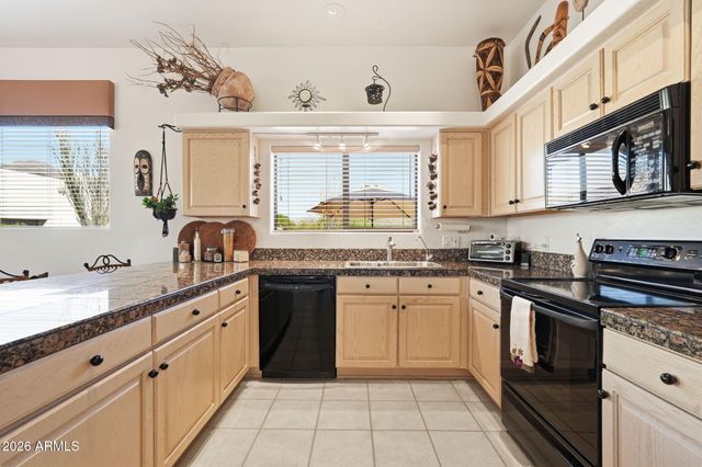 4830 S Strike It Rich Drive, Gold Canyon, AZ 85118